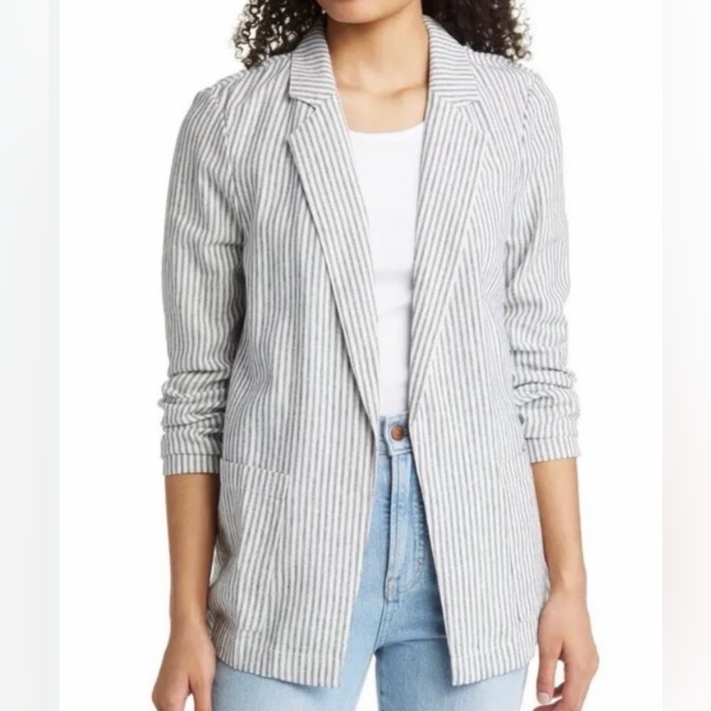 Striped Open-Front linen Blazer in Light Gray and White